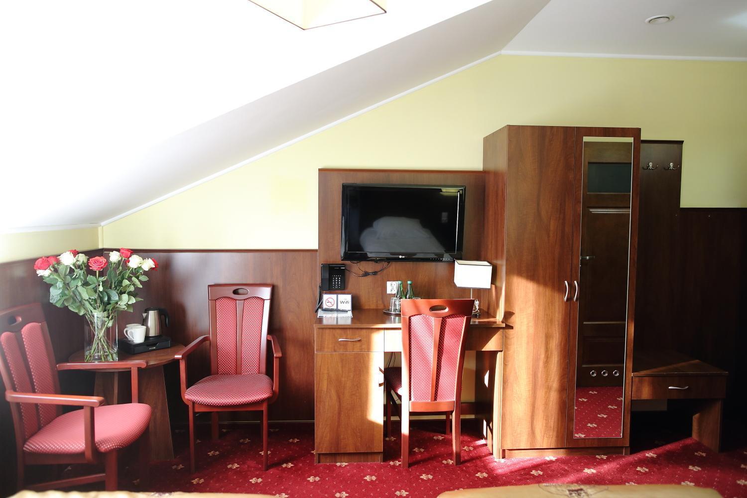 Hotel Kalchem Brzozie エクステリア 写真