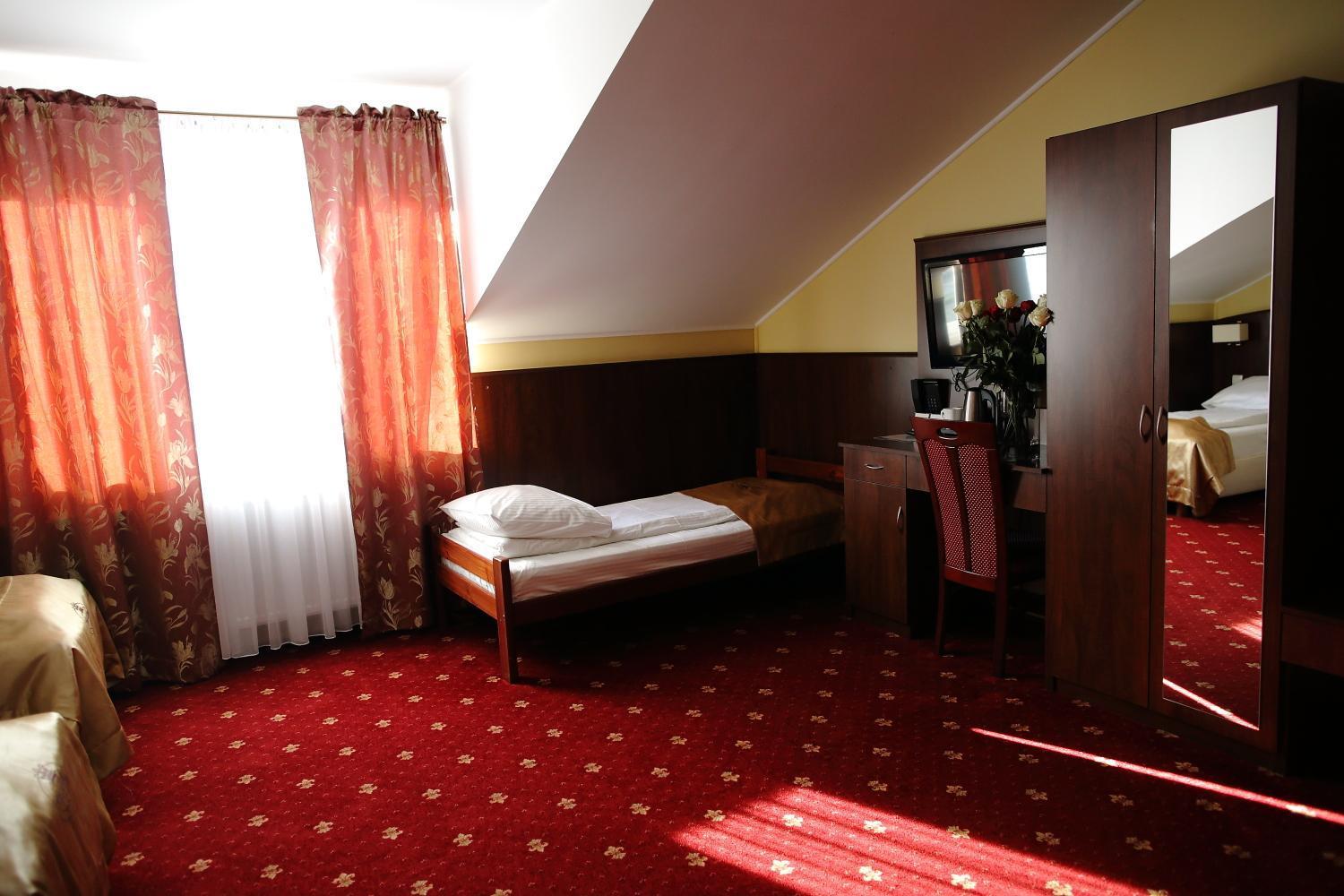 Hotel Kalchem Brzozie エクステリア 写真