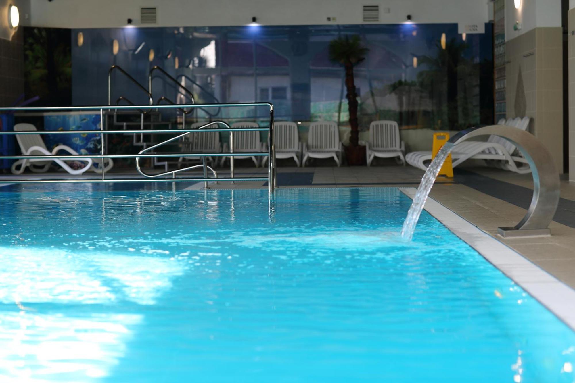 Hotel Kalchem Brzozie エクステリア 写真